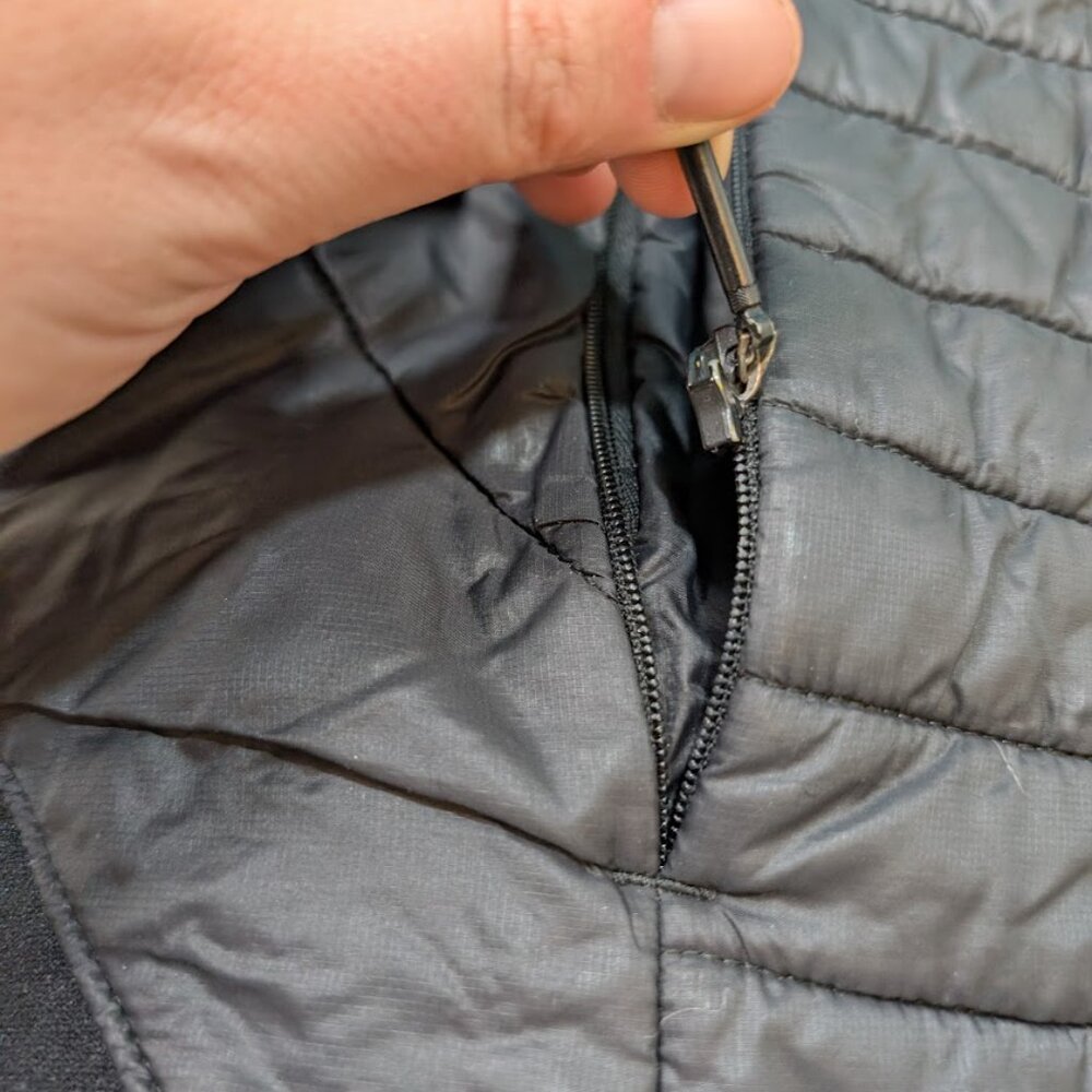 Smartwool Black Hooded Quilted Puffer Jacket - Picture 4 of 10